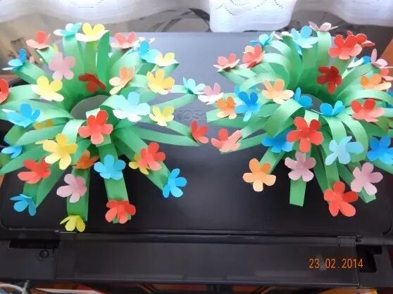 Complete fan-shaped flowers