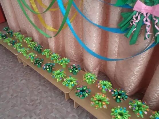 Arrange and display the completed flowers together