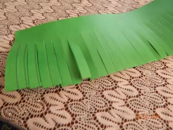 Prepare green cardboard