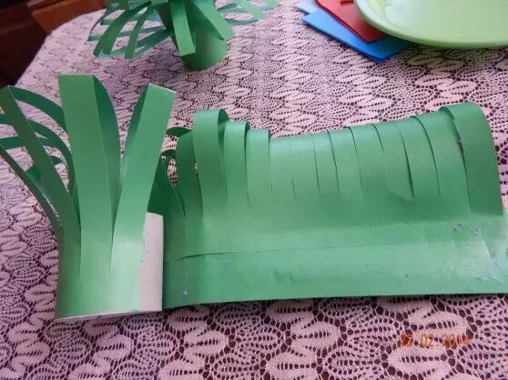 Roll into cylinder shape