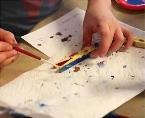 Paint the wooden clips