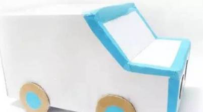 Attach the wheels to the sides of the car